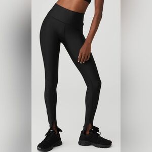 ALO High-Waisted Black Leggings Size M